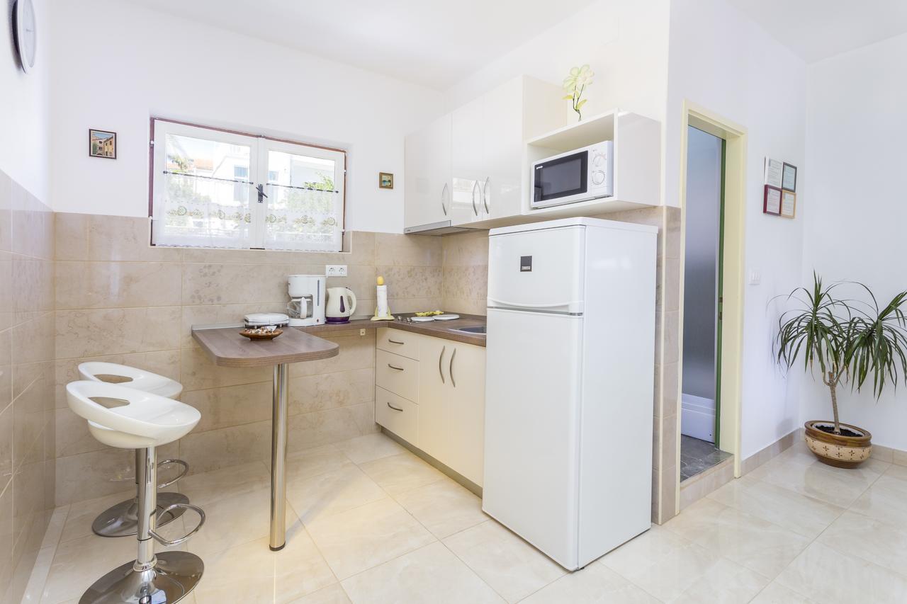 Apartmani Luna Hvar Town Exterior foto